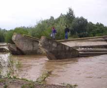 Peste o sută de gospodării sucevene au fost afectate de ploile din ultimele zile