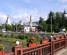 În plin sezon turistic, pensiunile din zona Vatra Dornei sînt ocupate doar în proporție de 75%