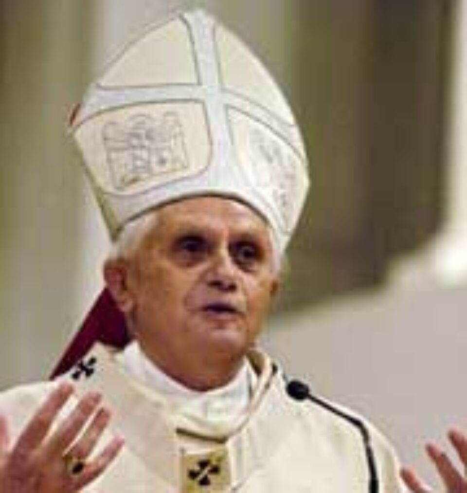 Papa s-a arătat călduros, dar exigent la primul său contact cu tinerii Papa s-a arătat călduros, dar exigent la primul său contact cu tinerii