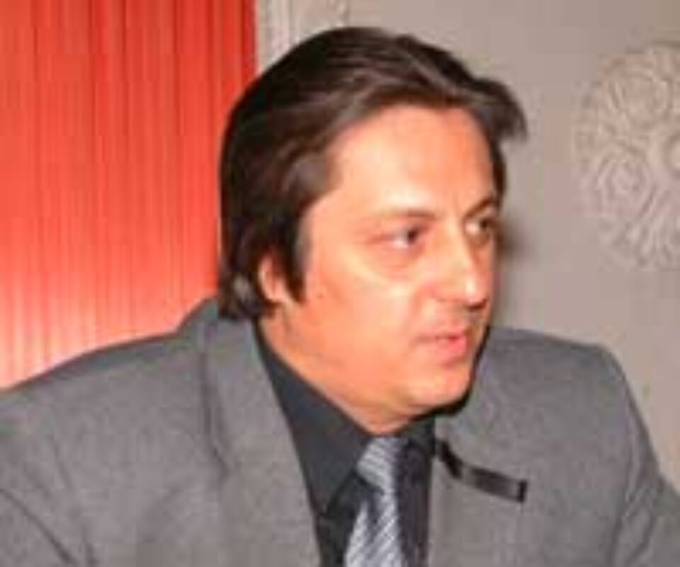 Primăria Municipiului Fălticeni începe evacuarea chiriașilor rău-platnici