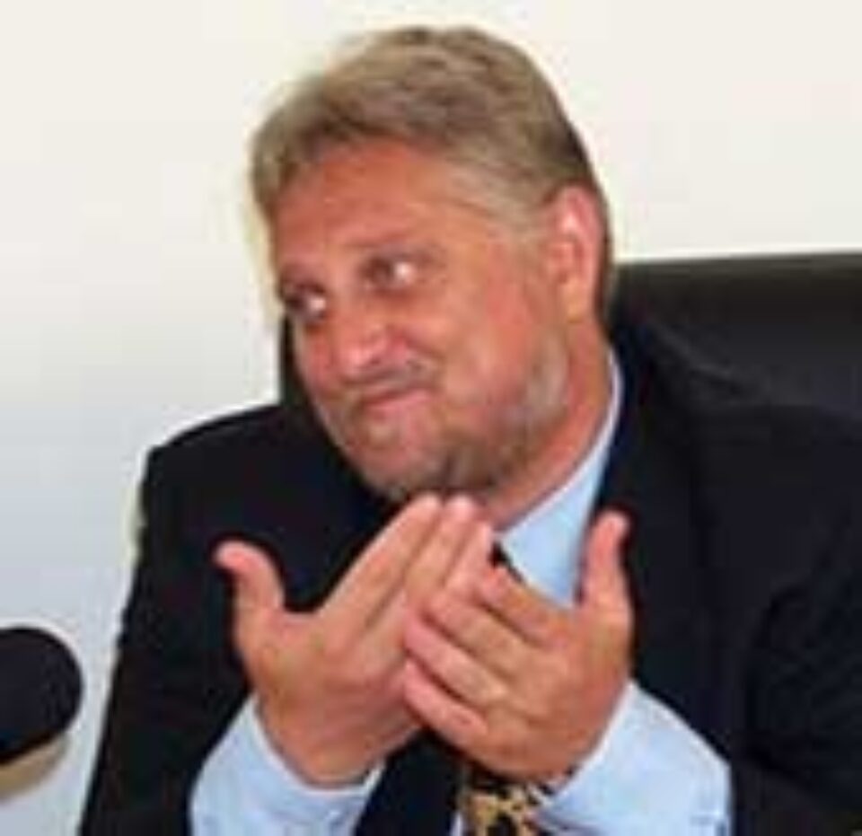 Corneliu Iacobov este acuzat și de spălare de bani Corneliu Iacobov este acuzat și de spălare de bani