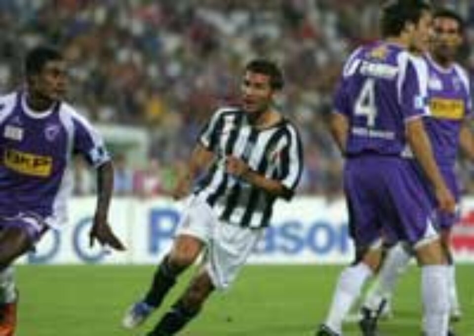 Mutu a marcat pe Nou Camp împotriva Barcelonei