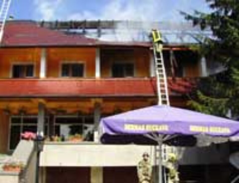 Motelul Ilișești, în flăcări