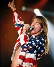 Axl Rose a fost dat în judecată de colegii de trupă