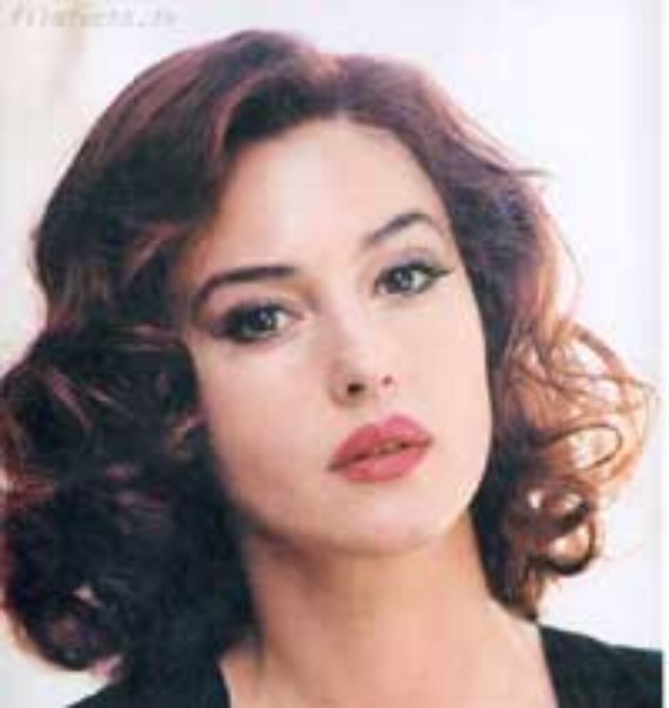 Monica Bellucci face furori la Veneția Monica Bellucci face furori la Veneția