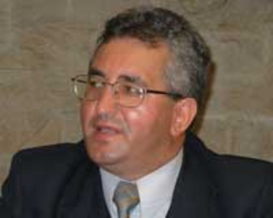 Primarul Ion Lungu va propune Consiliului Local să dea o hotărîre care să permită debranșarea individuală a rău-platnicilor la termoficare