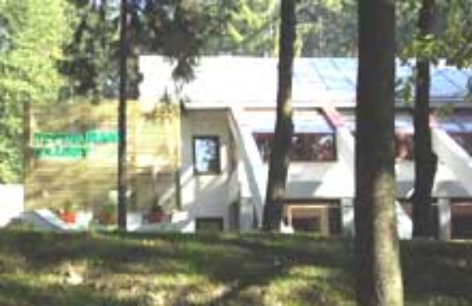 Restaurante rezervate pentru nunți, pînă în septembrie 2006