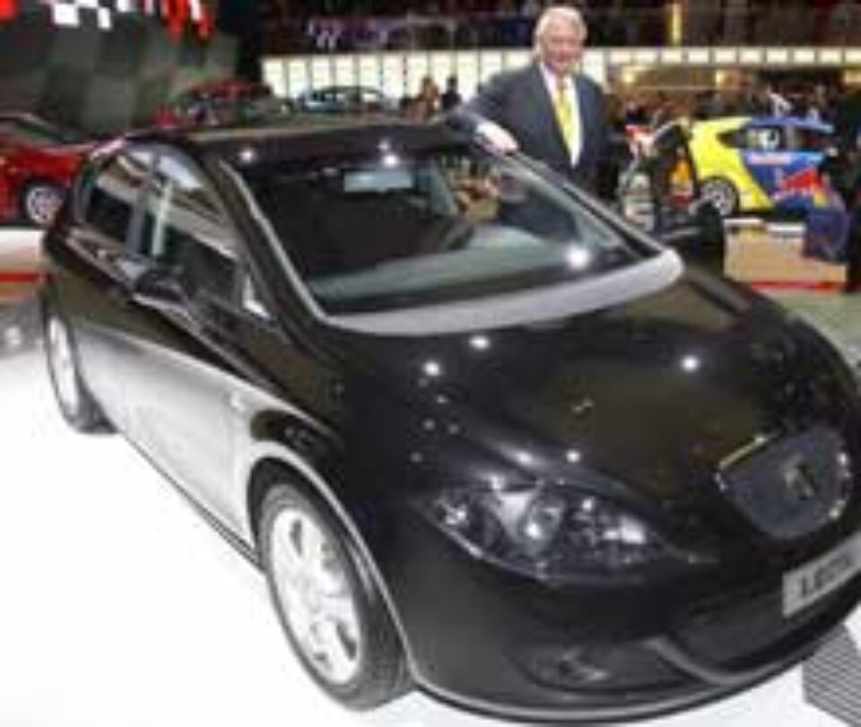 Fascinația automobilului, pe viu, de la Salonul Auto Internațional din Frankfurt