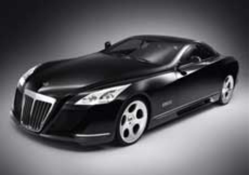 Fascinația automobilului, pe viu, de la Salonul Auto Internațional din Frankfurt