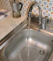 Locuitorii din Siret, Gura Humorului, Fălticeni și Cîmpulung Moldovenesc riscă să rămînă din nou fără apă potabilă