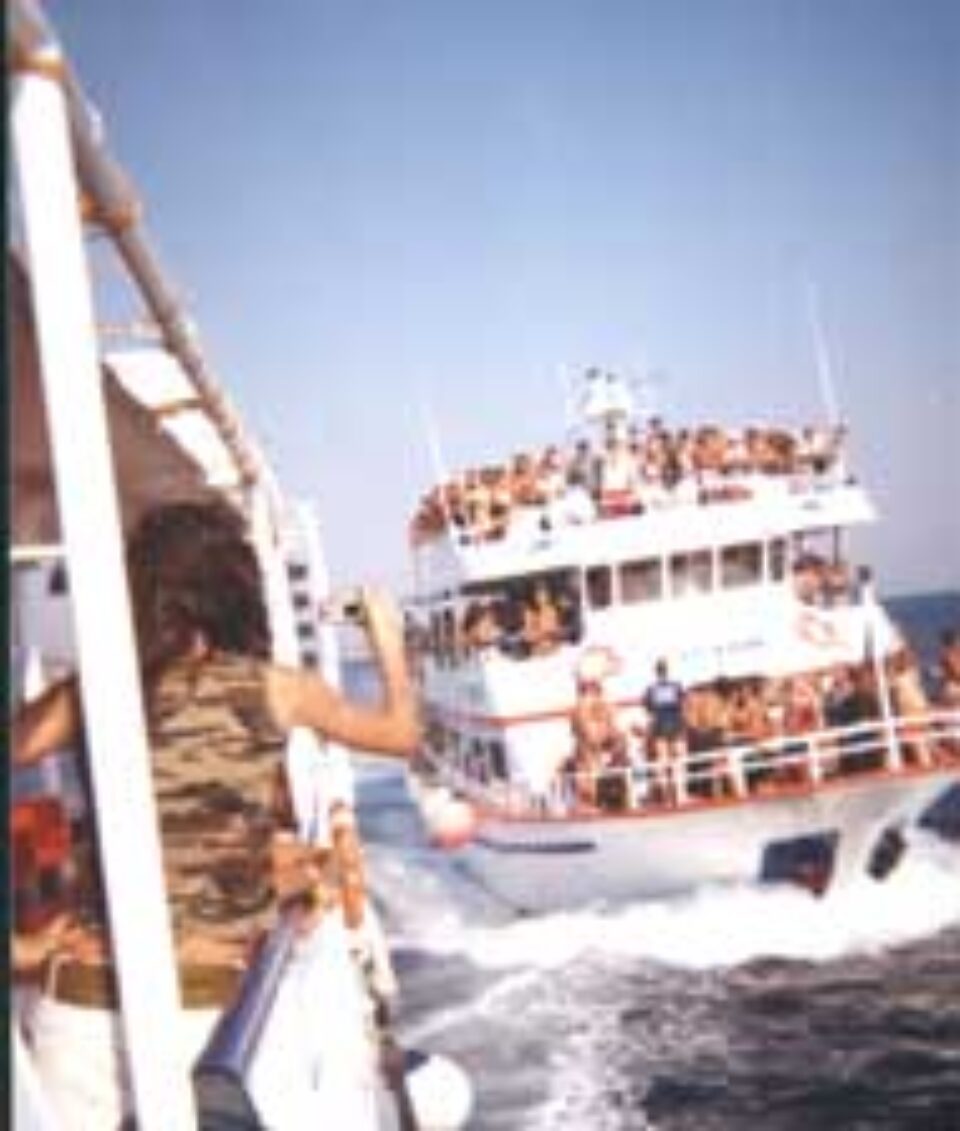 Sute de suceveni au descoperit gustul vacanțelor în Grecia