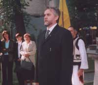 „Pe noi ne-a lăsat Dumnezeu aici și trebuie să lăsăm generațiilor care vin ceea ce-am moștenit din străbuni: limba noastră cea română!”