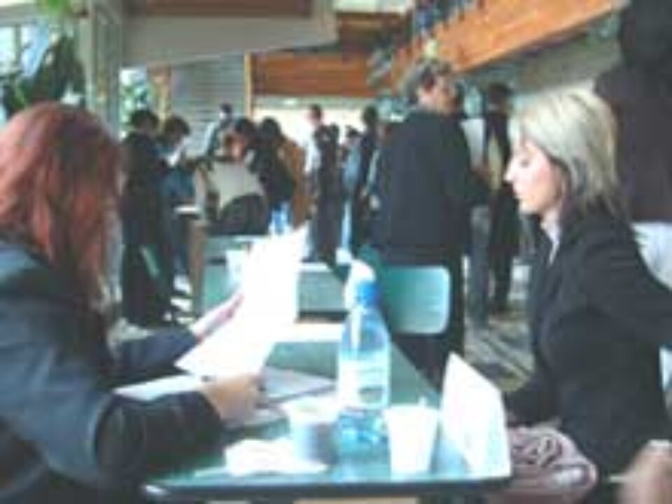 Tinerii suceveni nu sînt dispuși să lucreze pe sume modice Tinerii suceveni nu sînt dispuși să lucreze pe sume modice