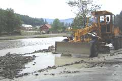 Lucrările de înlăturare a efectelor inundațiilor trebuie finalizate pînă pe 15 noiembrie 2005