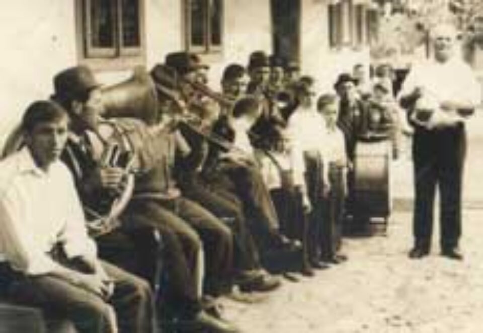 Fanfarele, făcute praf în lupta cu manelele și muzica de proastă calitate