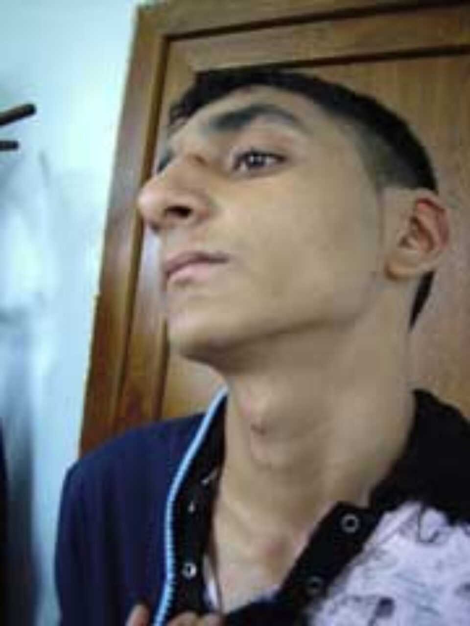 Un tînăr îi acuză pe polițiștii din Burdujeni că l-au snopit în bătaie chiar în sediul Poliției