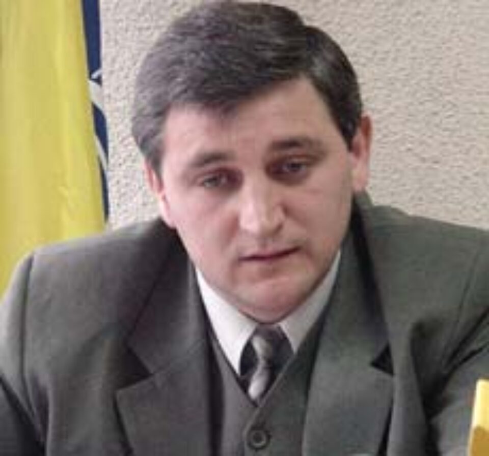 Subcomisarul Andrei Nichitoi este noul şef al Brigăzii de Combatere a Criminalităţii Organizate Suceava Subcomisarul Andrei Nichitoi este noul şef al Brigăzii de Combatere a Criminalităţii Organizate Suceava