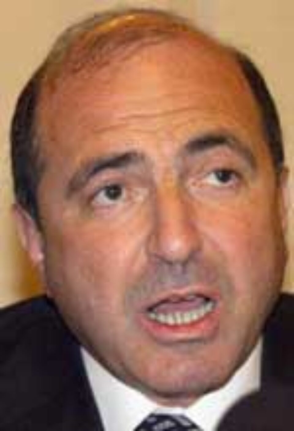 Boris Berezovski oferă bani pentru informații în cazul unui asasinat politic Boris Berezovski oferă bani pentru informații în cazul unui asasinat politic