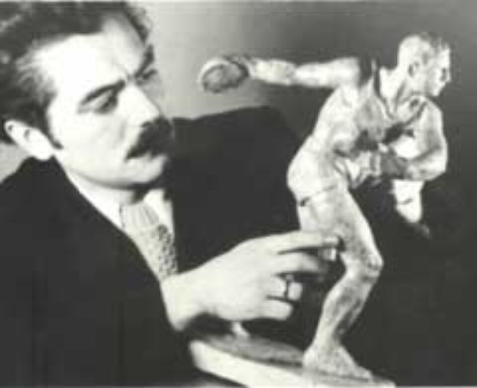 Cine-și va mai mai aminti de sculptorul bucovinean Vladimir Florea? Cine-și va mai mai aminti de sculptorul bucovinean Vladimir Florea?