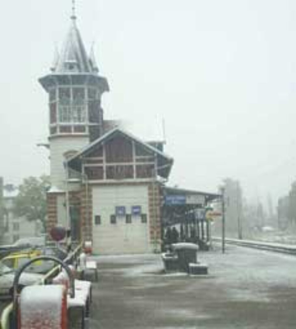 Primele blocaje rutiere cauzate de zăpadă