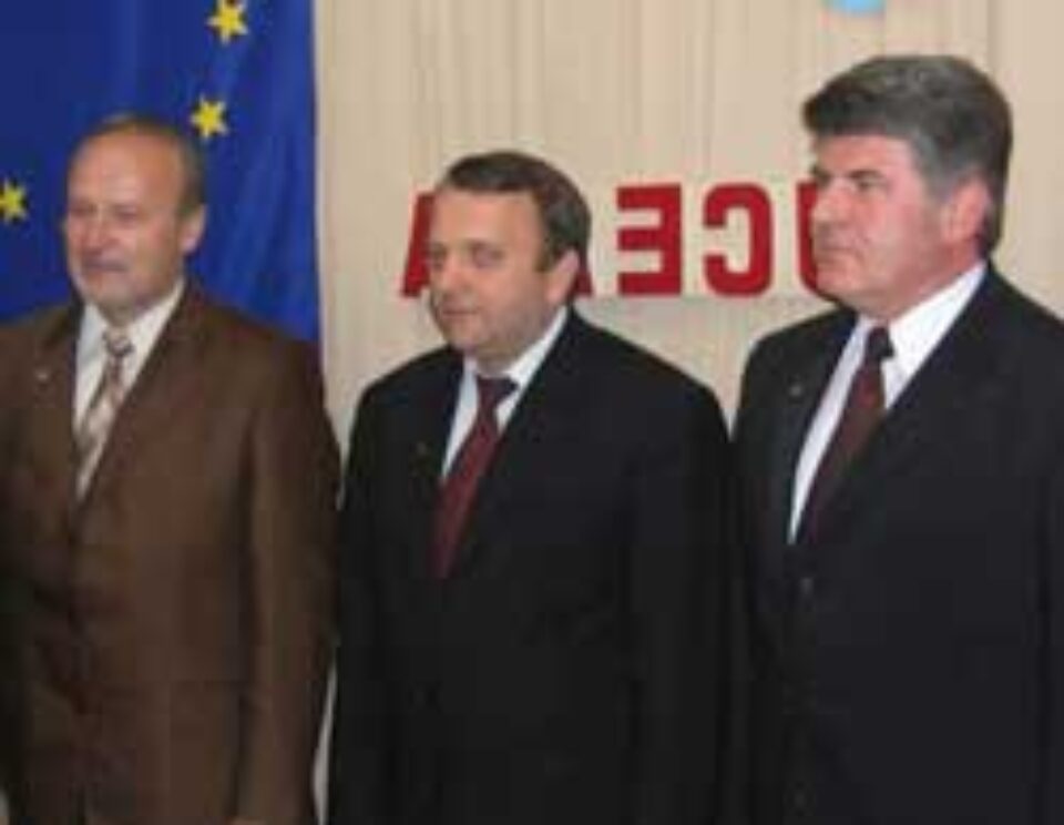 Miniştrii agriculturii din Moldova, România şi Ucraina Miniştrii agriculturii din Moldova, România şi Ucraina