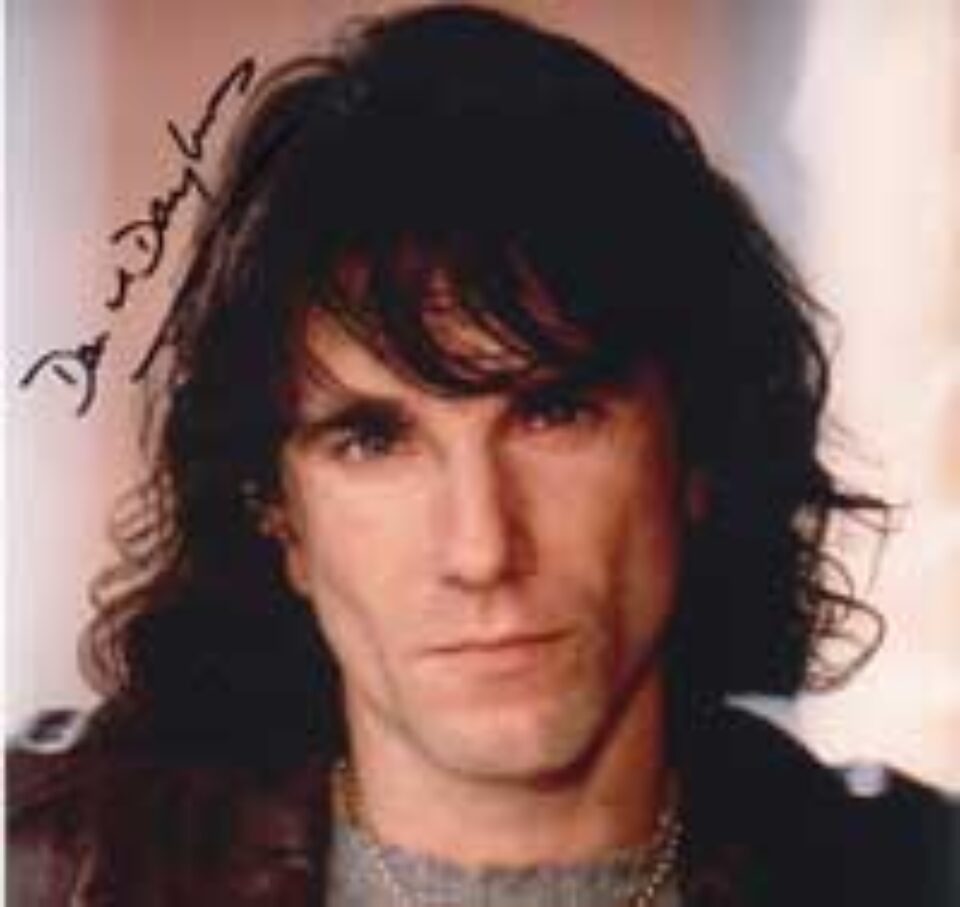 DANIEL DAY-LEWIS