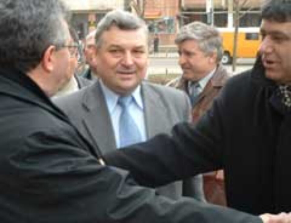 Costel Bâta, între trecut (Marian Ionescu) şi prezent (Ion Lungu)