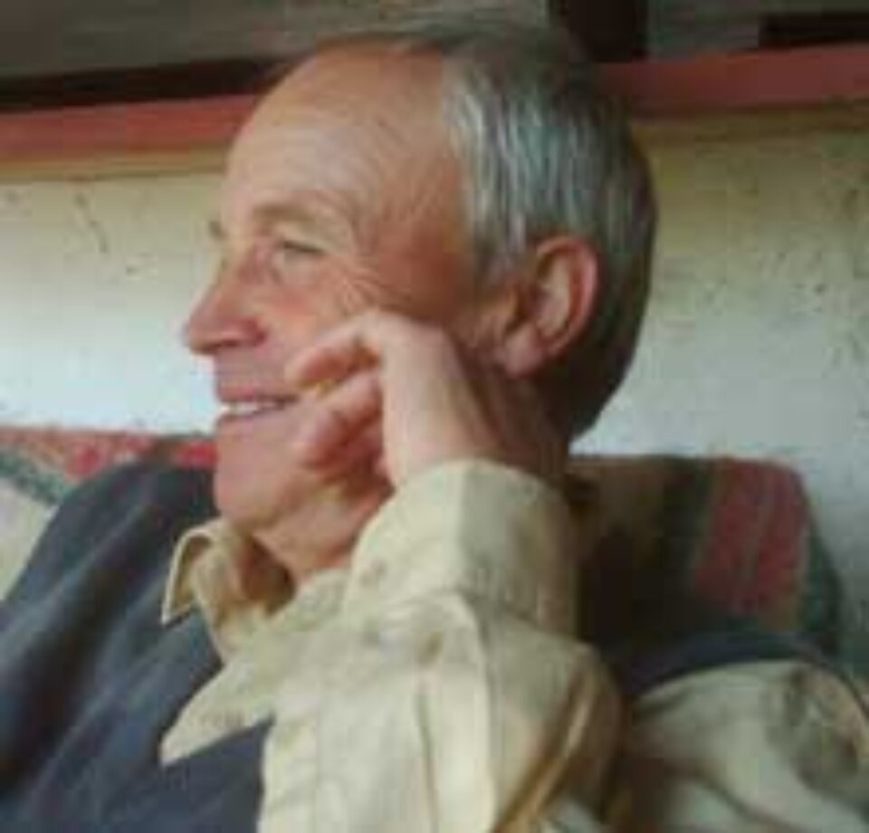 Radu Furman, un om care și-a “împărțit curtea între trandafiri și istorie”