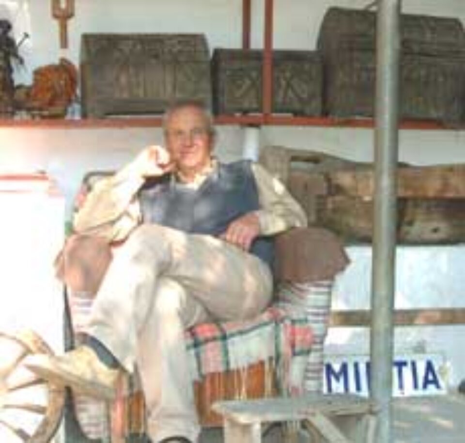 Radu Furman, un om care și-a “împărțit curtea între trandafiri și istorie”