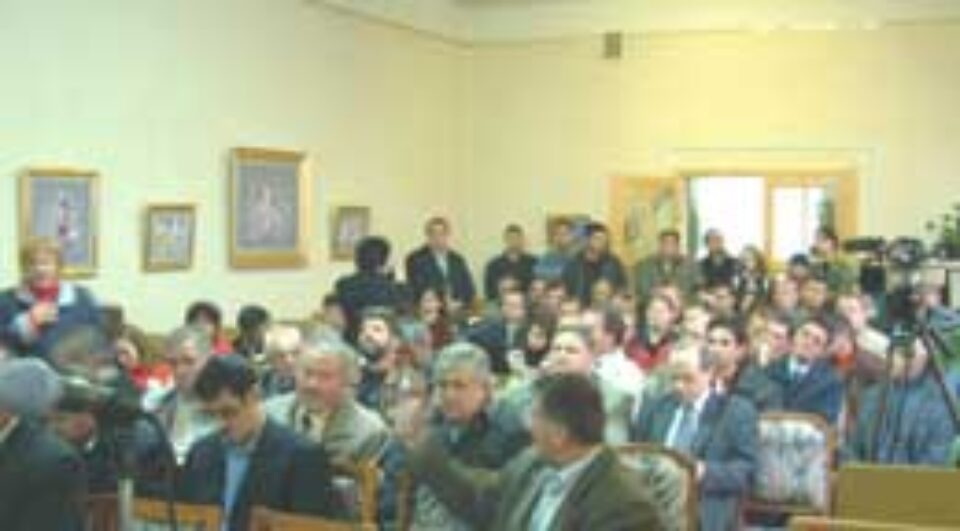 O dublă lansare în două episoade