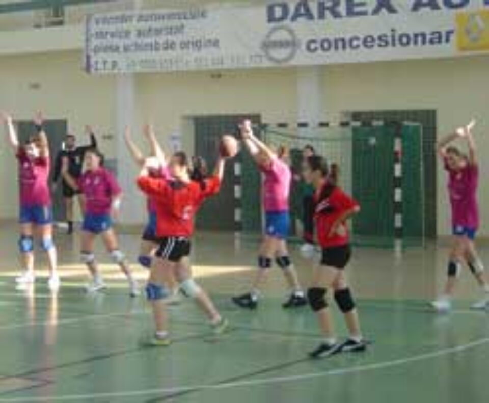 Echipa de handbal junioare I a LPS Suceava a mai făcut un pas spre turneul semifinal