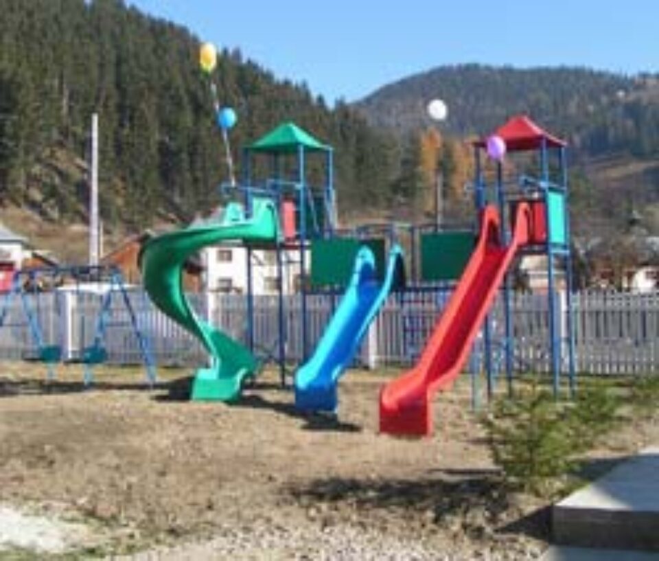 S-a inaugurat la Fundu Moldovei Casa „Visătorii” – complex de servicii sociale pentru copii și bătrîni