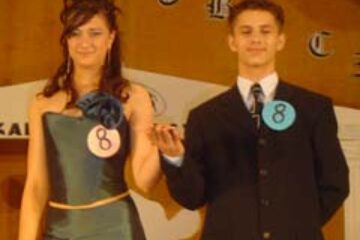 Balul Bobocilor 2005 organizat de Liceul cu Program Sportiv Suceava – sub semnul frumosului și al binelui - „Kallos kai agathos”