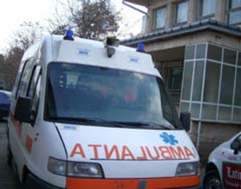Serviciul Județean de Ambulanță atacă în instanță decizia executorului judecătoresc de a pune sechestru pe autosanitare Serviciul Județean de Ambulanță atacă în instanță decizia executorului judecătoresc de a pune sechestru pe autosanitare
