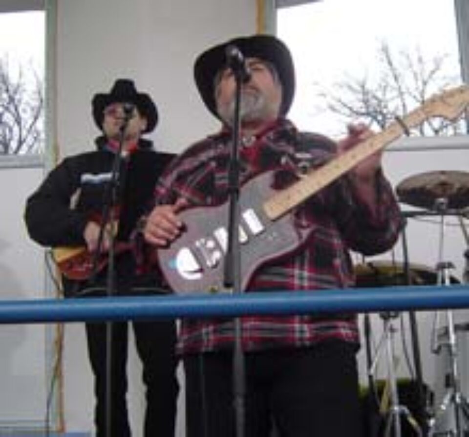 Micolov cu Caii Albi pe Areni