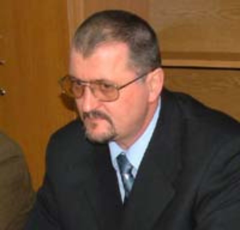 Onofrei: „În 2006 în România vor fi înființate aproximativ 100.000 de noi locuri de muncă” Onofrei: „În 2006 în România vor fi înființate aproximativ 100.000 de noi locuri de muncă”