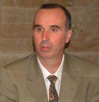 Profesorul Radu Pentiuc, contracandidatul inginerului Uricec la șefia PD Suceava