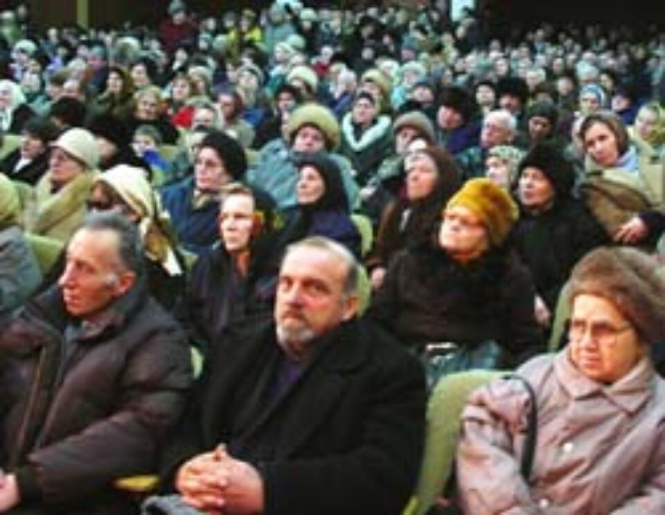 Pensionarii îi cer lui Tăriceanu să fie respectate promisiunile electorale