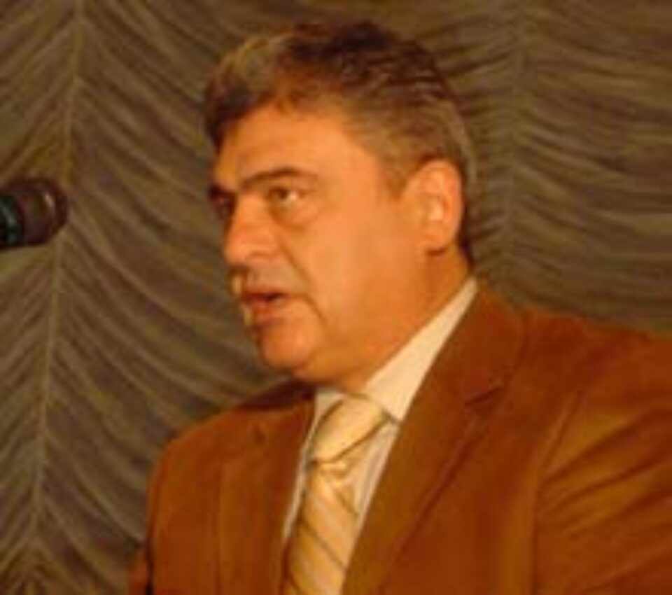 Silvian Ionescu susține că PD „este cel mai mare partid la putere” din România Silvian Ionescu susține că PD „este cel mai mare partid la putere” din România