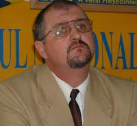 Liderul liberalilor suceveni recunoaște că în percepția electoratului PD este „mai prezent” decît PNL