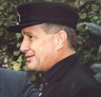 Dinescu vrea să lanseze revista Rom bogat, rom sărac, în ianuarie