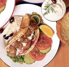 Souvlaki - hamburgerul Greciei