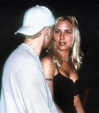 Eminem vrea să se recăsătorească cu fosta sa soție