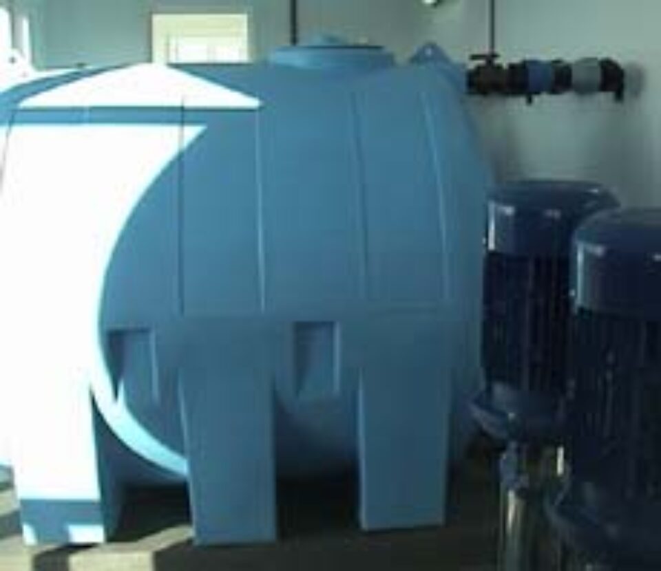 Ieri a fost dată în folosință stația de captare care va asigura apa potabilă pentru localnicii din Plopeni, Salcea și Văratec