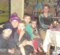 Viață ca-n Evul Mediu, la 15 kilometri de Suceava