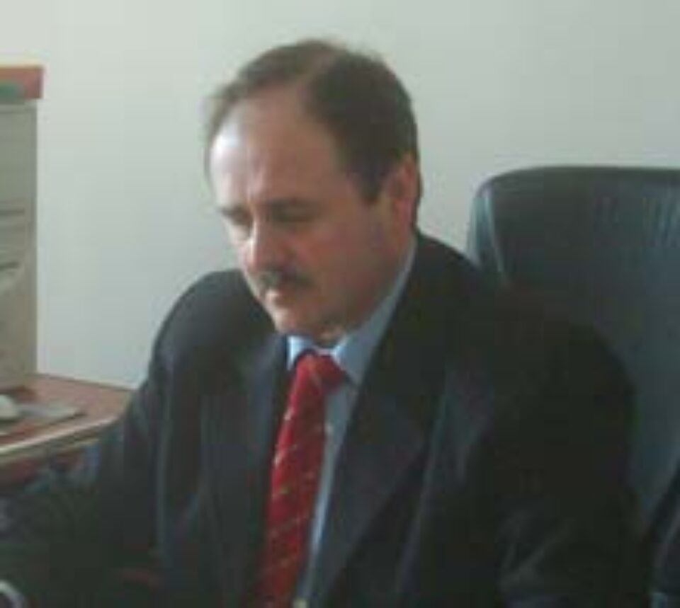 Adjunctul IȘJ Niculai Barbă optează pentru reintroducerea uniformelor în școli