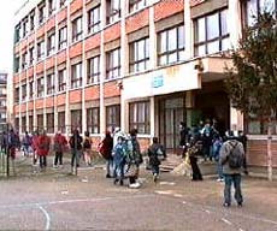 Inspectoratul Școlar și Poliția au trecut la identificarea școlilor cu grad mare de risc în ceea ce privește siguranța elevilor