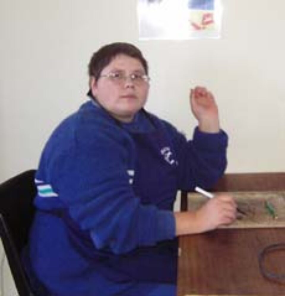 La 27 de ani isi aminteste cu greu cum era batuta de trei ori pe zi