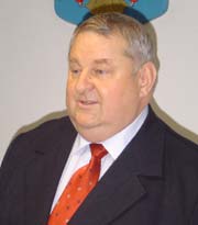 “Interesele de grup sînt criminale”