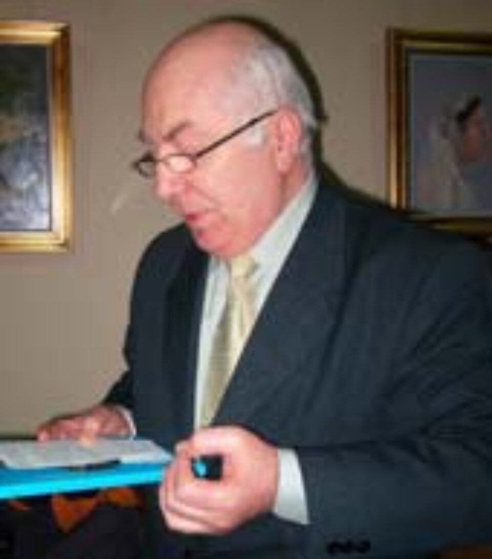 Criticul şi istoricul literar Constantin Călin - Premiul Opera